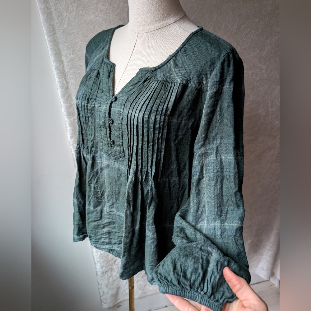 Style & Co Rayon V-neck Blouse Poof Sleeve Elastic Wrist Plaid Sage Green